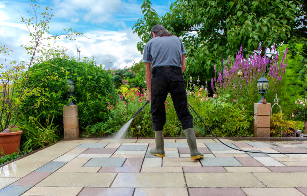 Best Patio and Deck Pressure Washing  in Milton, FL