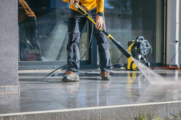 Best Driveway Pressure Washing  in Milton, FL